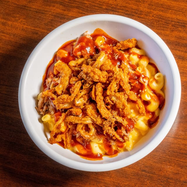 Loaded Mac N Cheese.